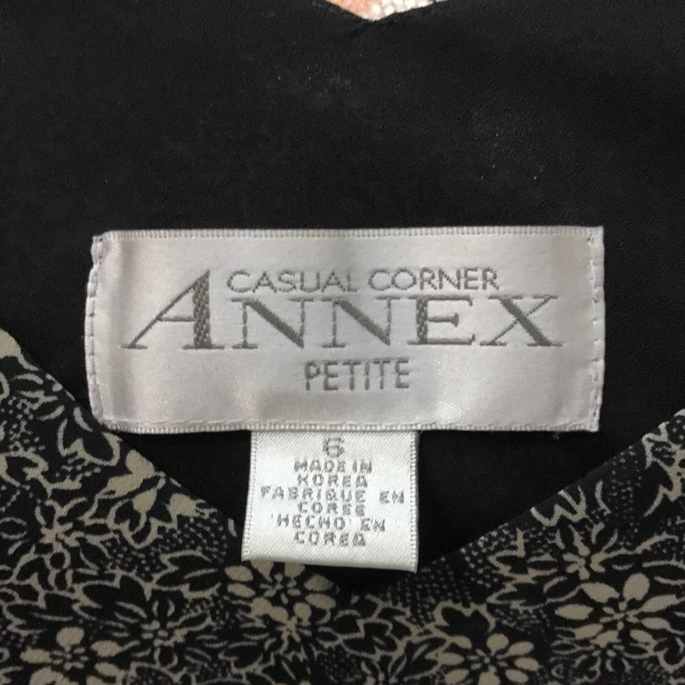 Navy Dress w/ Tan Flowers - Picture 3 of 3